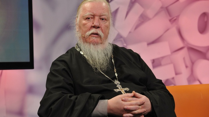 Отец Димитрий Смирнов ушёл с поста главы патриаршей комиссии