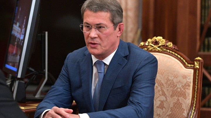 Губернатор выбрал крылатую фразу Путина для онлайн-баттла с политологом