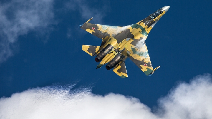 Американские эксперты: Российский Су-35 быстрее и маневреннее, чем F-35