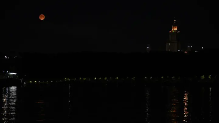 Почти Средневековье: 1 миллион жителей Киева остаются без электричества