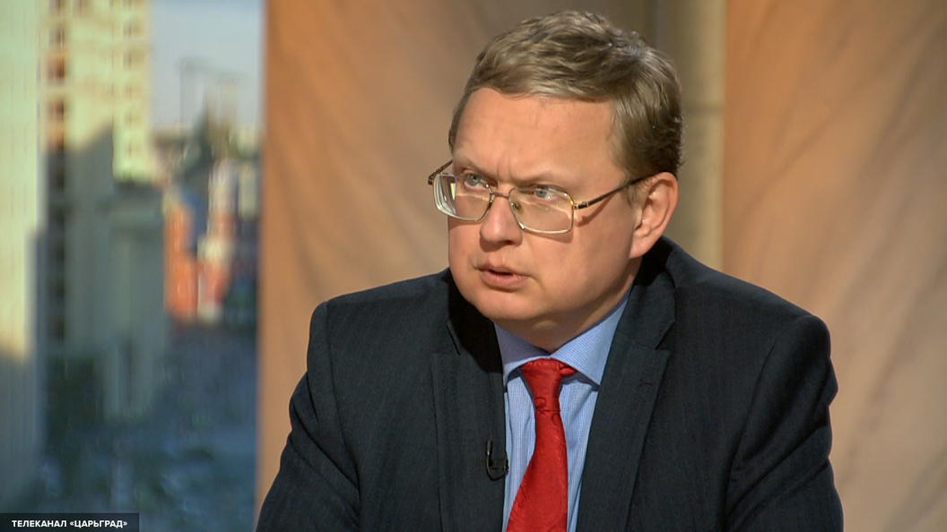 Клубничка поспела: Делягин нашел еще одного тайного спонсора Грудинина Клубничка поспела: Делягин нашел еще одного тайного спонсора Грудинина