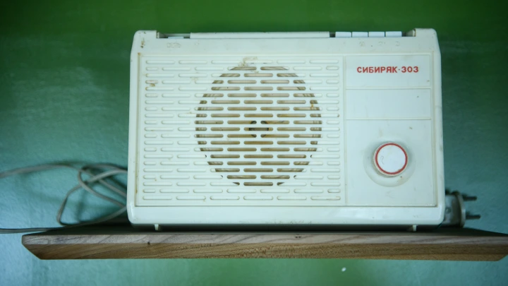 В эфире прозвучали таинственные сообщения: Сигнал пришёл не только от радиостанции Судного дня