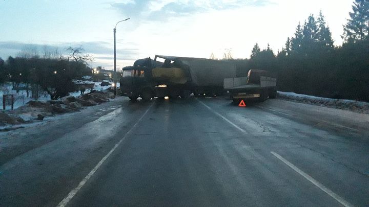 Тройное ДТП лишило света Бибирево и парализовало движение на трассе Иваново-Кострома
