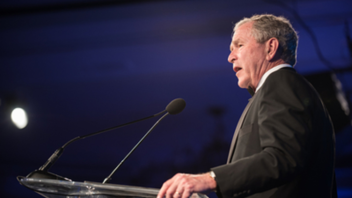 Лицо стёрто из памяти: Буш-старший с улыбкой отреагировал на слова о Пригожине