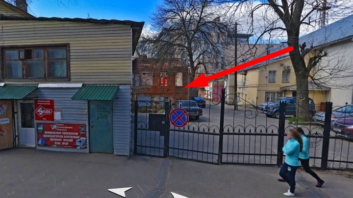 Власти Нижнего Новгорода намерены через суд снести незаконную постройку возле усадьбы Рукавишниковых