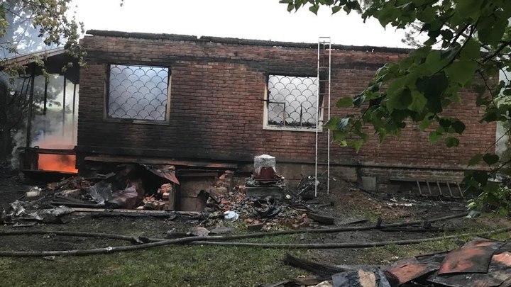 Три человека погибли в ночном пожаре в Новосибирской области