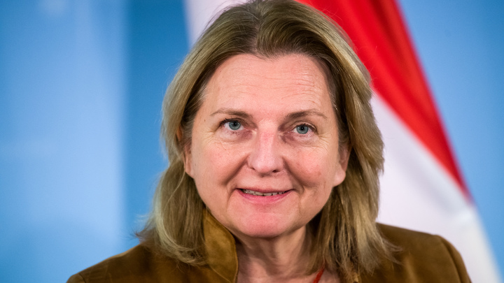 Экс-глава МИД Австрии рассказала, как устроилась в Санкт-Петербурге: Квартира пока съёмная