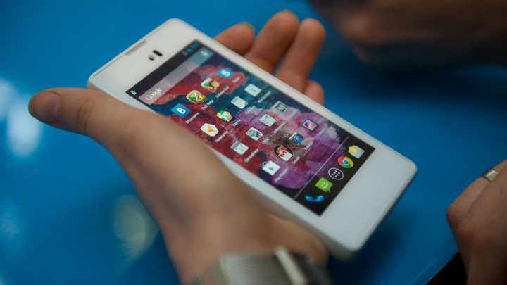 ФСБ предложила создать базу кодов IMEI. Участники рынка согласны, но на определённых условиях