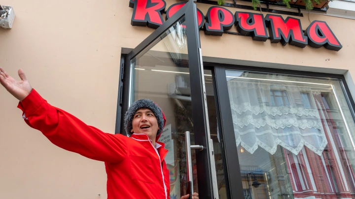 Если бы не Путин: Новые детали в скандале с корчмой. Слово взяли мать официанта, глава и основатель сети