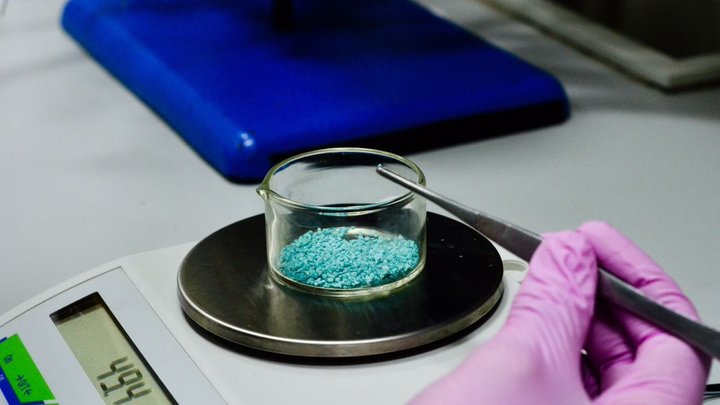 На скорую руку: Вирусолог рассказал о главной опасности вакцины от коронавируса