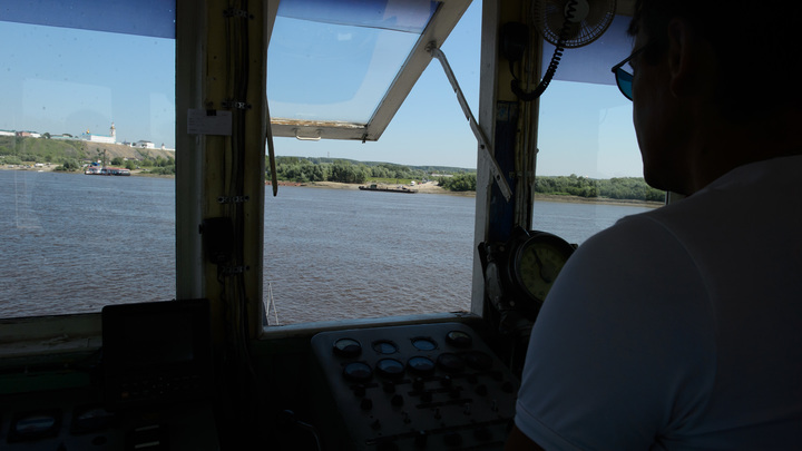 Россию и ДНР связали паромной переправой: Лаврентий вышел на маршрут