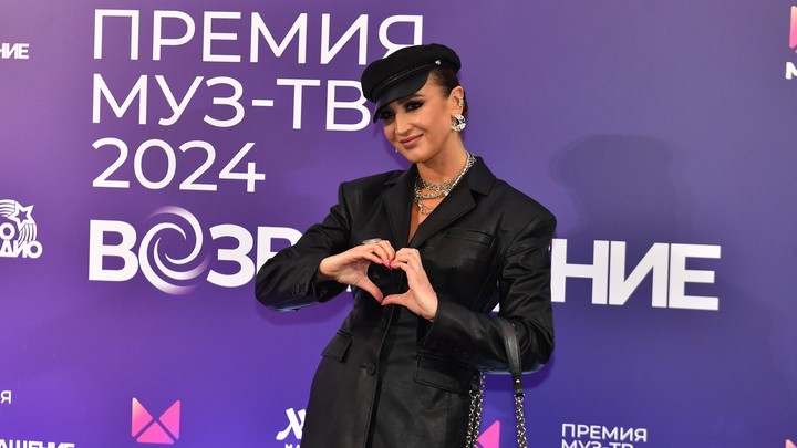 Ольга Бузова выступила на закрытом татарском юбилее в Перми