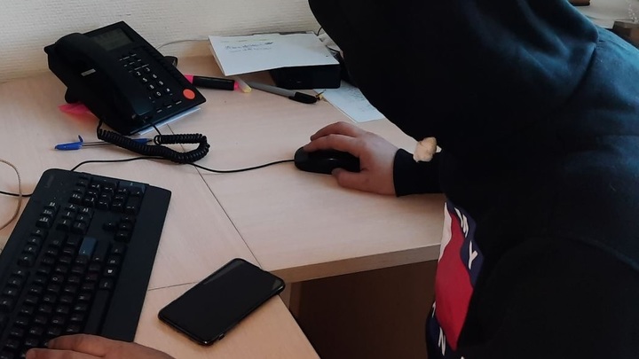 Сотрудник компании сотовой связи в Самарской области продавал персональные данные клиентов