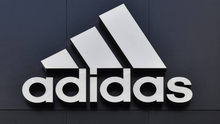 Бренды Adidas и Reebok снова будут продаваться в России под новой вывеской