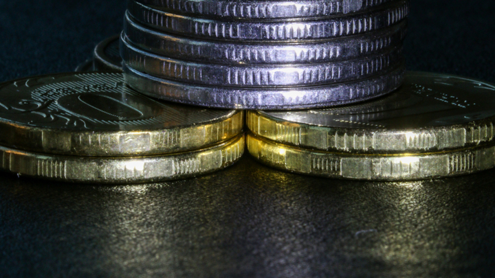 Люди копили всю жизнь, потом - бам!: Банкир назвал главную ошибку Гайдара