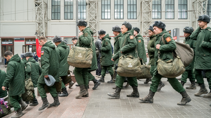 Осенний призыв на срочную службу продолжается в Новосибирской области