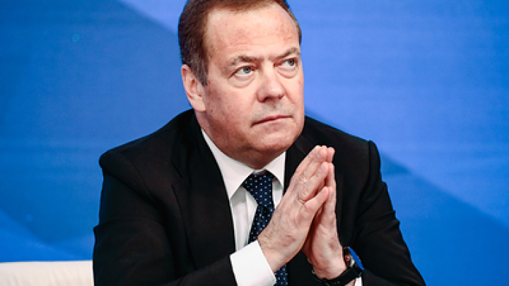 Медведев предупредил о провокации от униженного Зеленского: Крыса загнана в угол