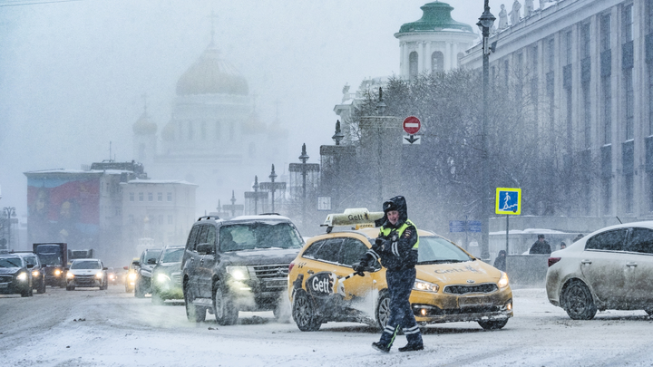 Агрессоры на дорогах: в Госдуме предложили новые ограничения для автохамов