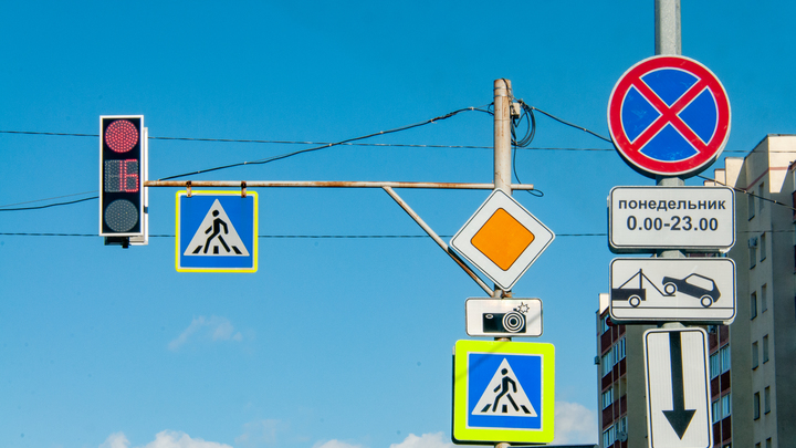 27 апреля в Перми отключат светофоры на двух оживленных перекрестках