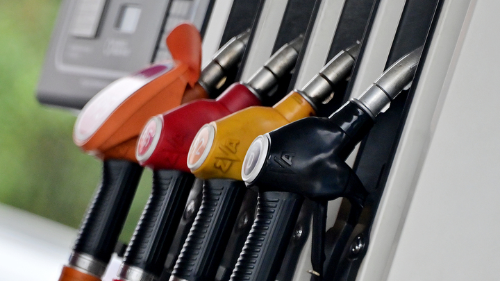 Газпромнефть отказалась комментировать рост цен на бензин в Новосибирске