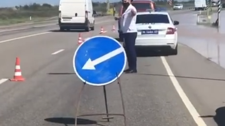 Движение по трассе Краснодар – Верхнебаканский из-за подтоплений  пустили по одной полосе