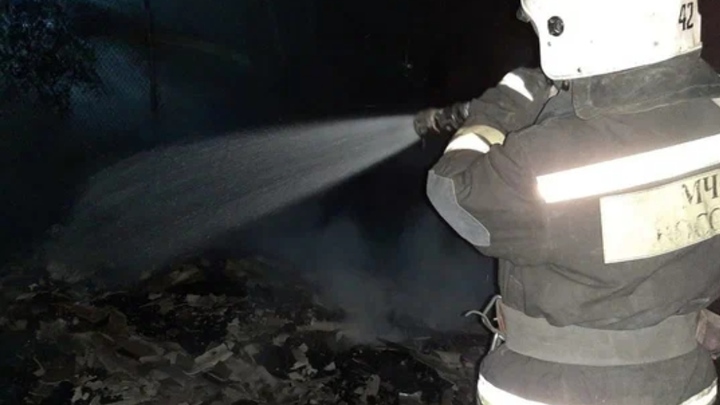 Под Орехово-Зуево самовоспламенился дачный туалет с пенсионеркой внутри