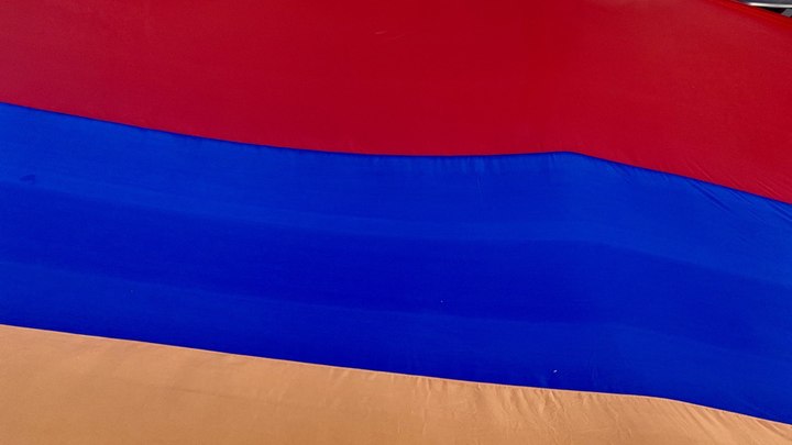 “Не забуду, как закрывал крышку гроба сына”: Протест у Генпрокуратуры Армении усиливается