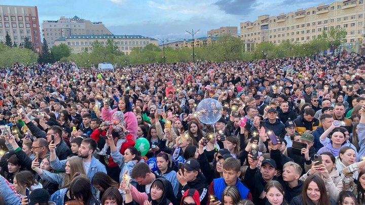 День города 2023 в Чите: танцующие африканцы, предложение руки и сердца и рейд по дорогам