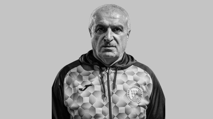 Футбольный тренер Калин Степанян скончался во время матча в Ростове-на-Дону