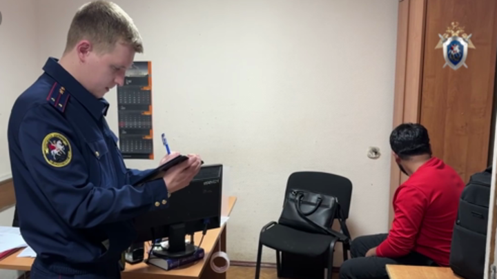 Полицейские из Приморья попали под уголовное дело из-за мигрантов-насильников
