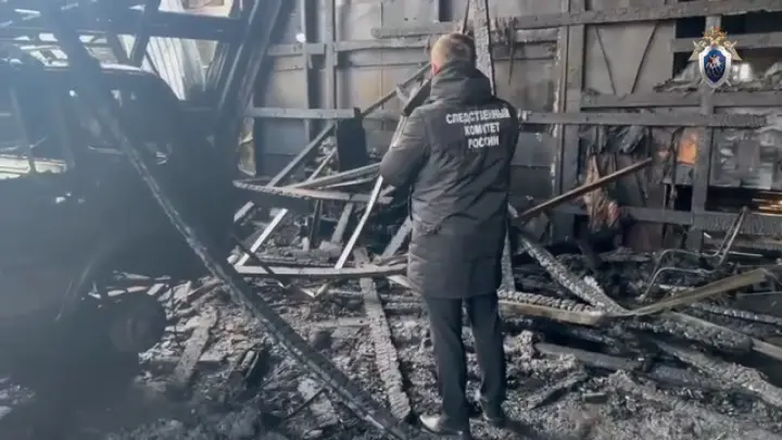 В страшном пожаре на улице Революции погибли два сотрудника автосервиса