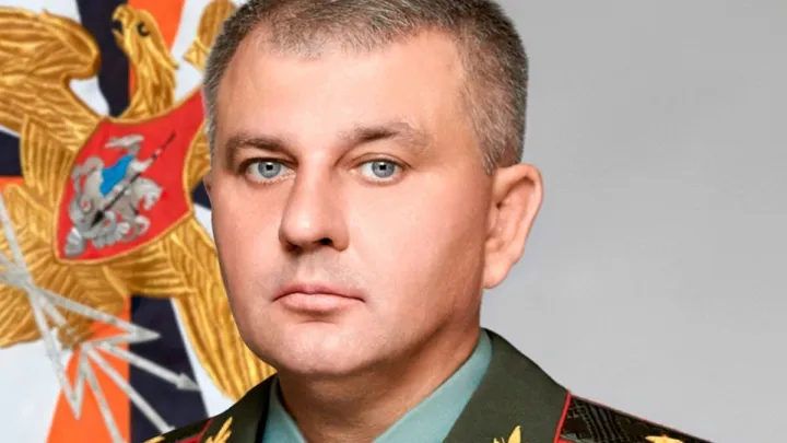 Генерал подставил бойцов. Теперь шьёт шапки-ушанки в колонии
