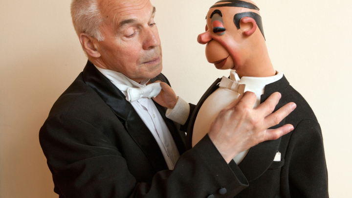 Легендарный кукольник Роберт Ляпидевский умер из-за осложнений после COVID-19