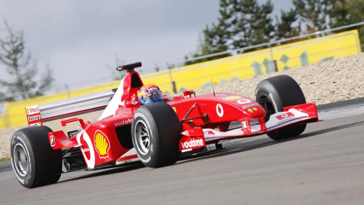Чемпионский Ferrari Шумахера продан за 18 млн долларов
