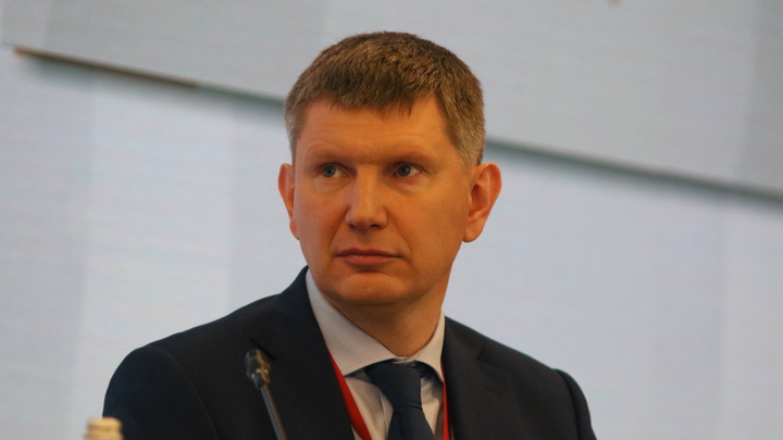 Русских готовят к непопулярному решению: Почву уже прощупывает министр Решетников