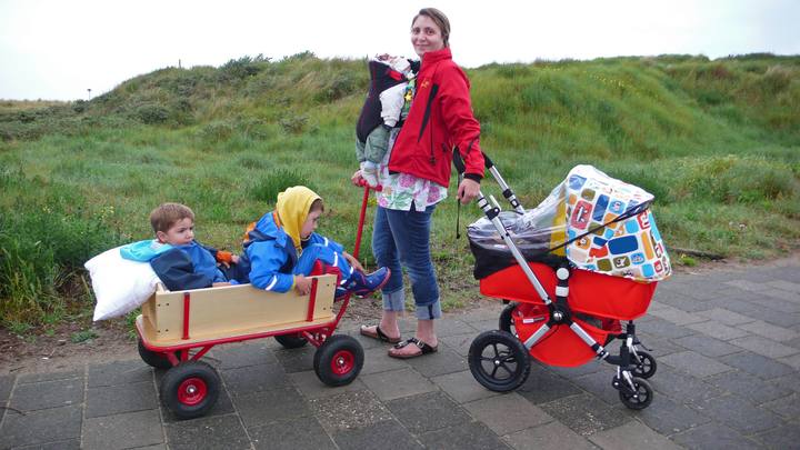 Русская показала реальную жизнь в Германии: Стою возле лестницы с оленьими глазами