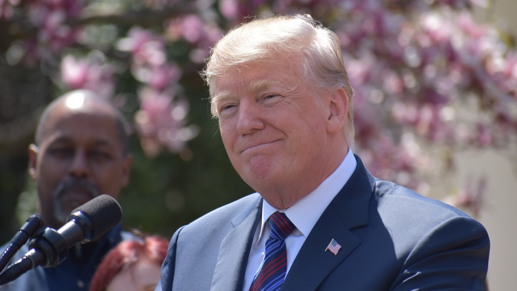 Снова твитнул: Трамп обрушился с обвинениями на Россию и Китай Снова твитнул: Трамп обрушился с обвинениями на Россию и Китай