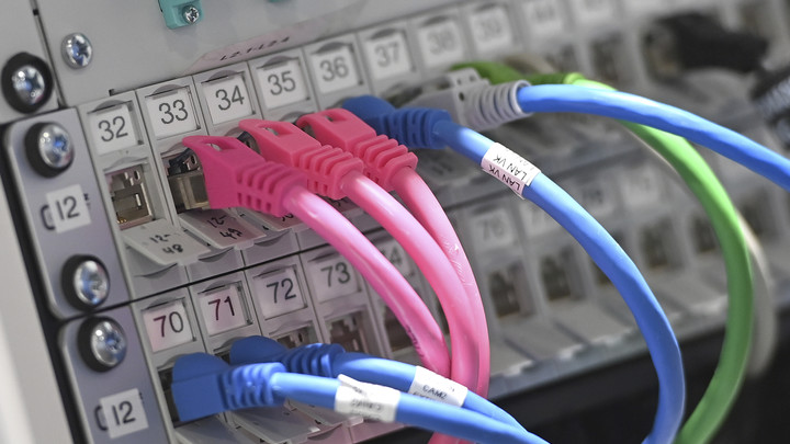 Казахстанцы жалуются на сбои в работе Интернета
