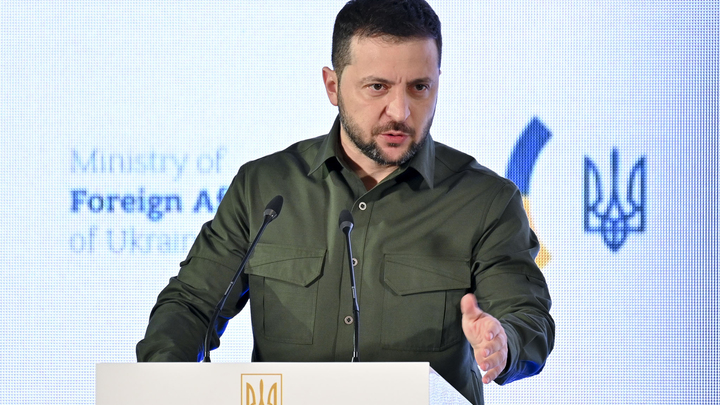Предвестник мировой войны — во Франции призвали разоблачить “двух сумасшедших” Зеленского и Байдена
