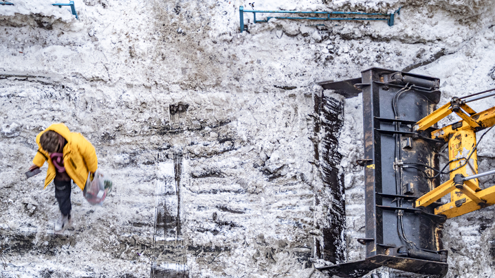 Власти готовят спецтехнику перед надвигающимся на Свердловскую область мощным снегопадом