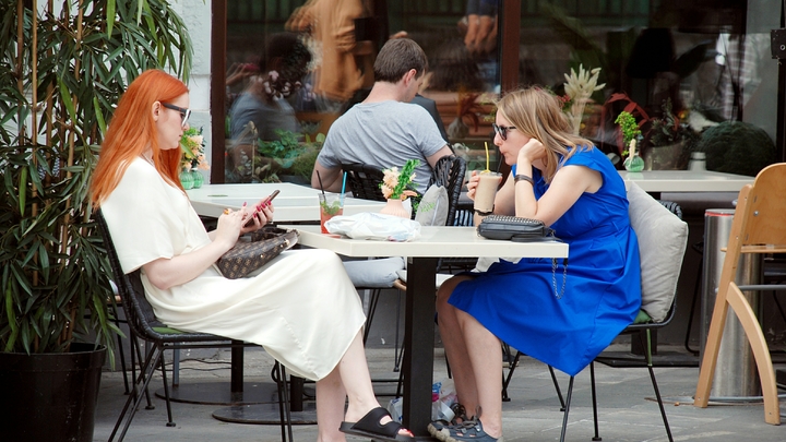 Как избавиться от послеобеденной сонливости: советы диетолога