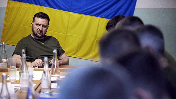 Финал спецоперации до конца суток: Два сценария для Зеленского