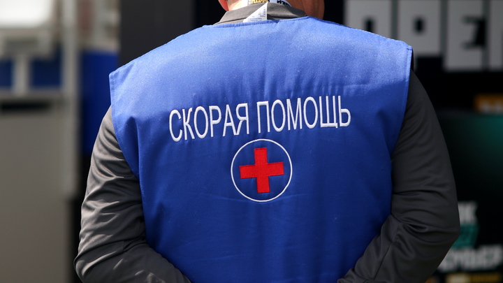 Кричит о помощи, но подобраться невозможно: Московский ТЦ превратился в кипящую ловушку