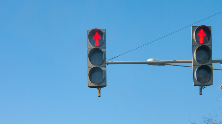 Получить права в России будет сложнее. В силу вступают новые правила