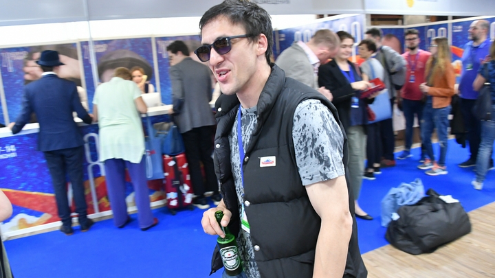 Настоящий испуганный патриот Смольянинов убежал от повестки ВСУ? Объясняем, что не так