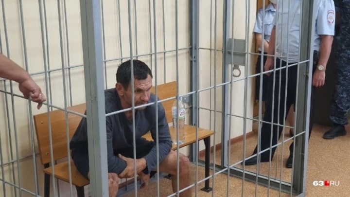 Подозреваемый в убийстве Пузиковой Алексей Рясков заявил в суде, что смертельно болен