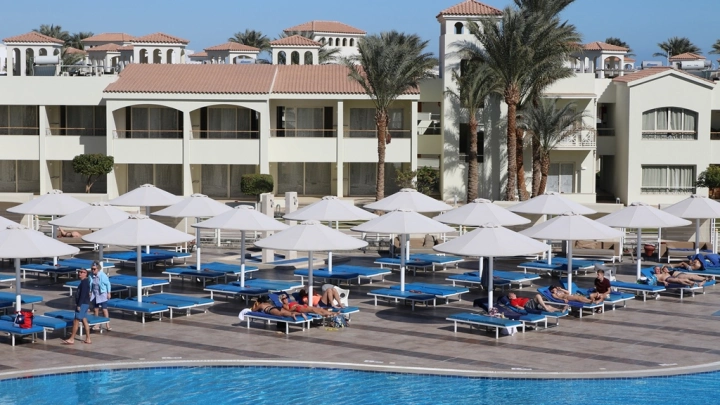 Переселения не было: Вице-консул опроверг скандал с 300 русскими туристами в Хургаде