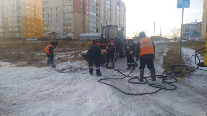 В Чите ликвидируют последствия разлива фекального озера