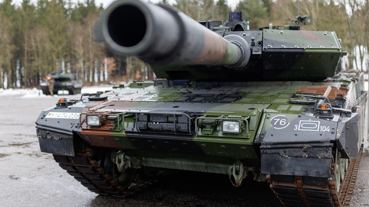 Восемь канадских танков Leopard 2 для Украины уже прибыли в Польшу