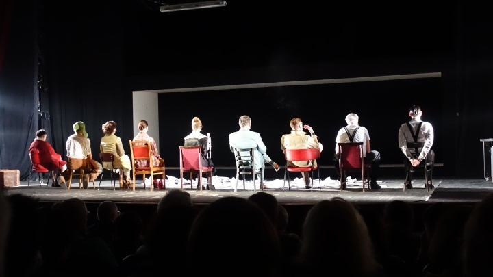 Новокузнечанам показали спектакль с очень сложным характером